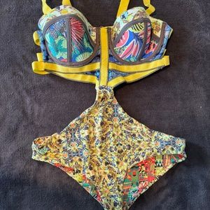 Maaji Colorful Floral Cutout One Piece Bathing Suit Size Large- Never worn